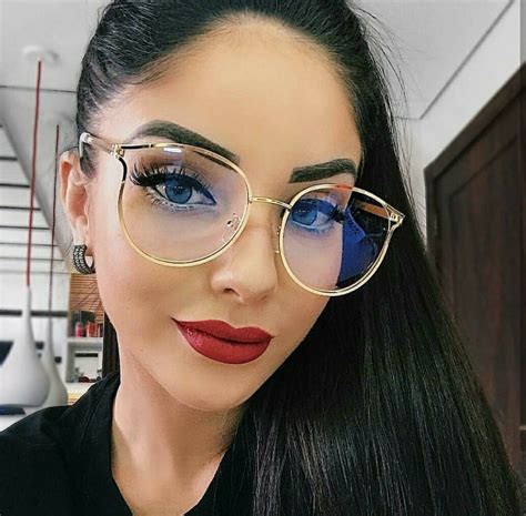 Lentes de moda para mujer .